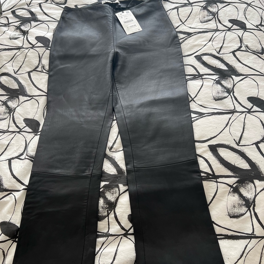 ZARA NWT $229 Sleek and Elegant Black Genuine Leather Pants Small